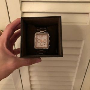 Michael Kors watch in excellent condition!